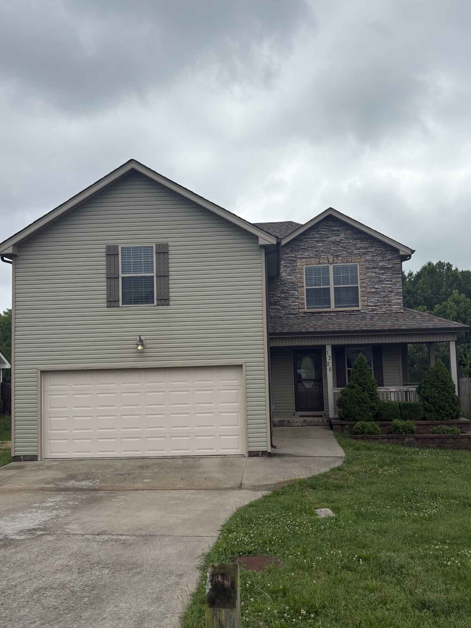 Home for sale in 1328 Freedom Dr Clarksville, TN
