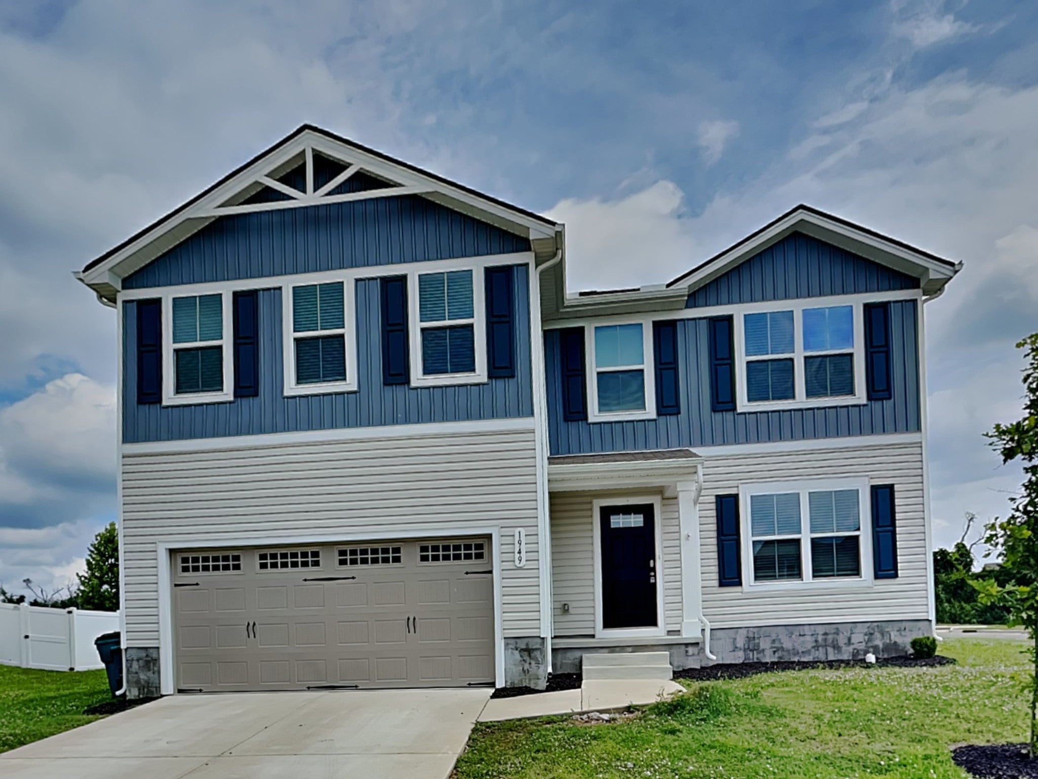 Home for sale in 1949 Belle Arbor Dr Nashville, TN