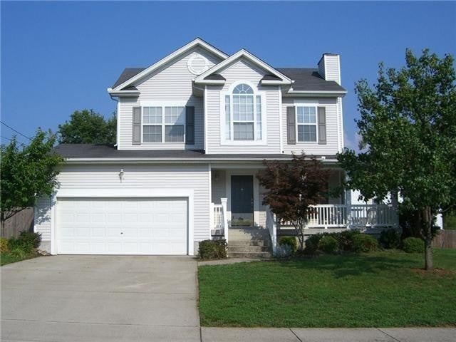 Home for sale in 147 Waters Edge Ln Hendersonville, TN