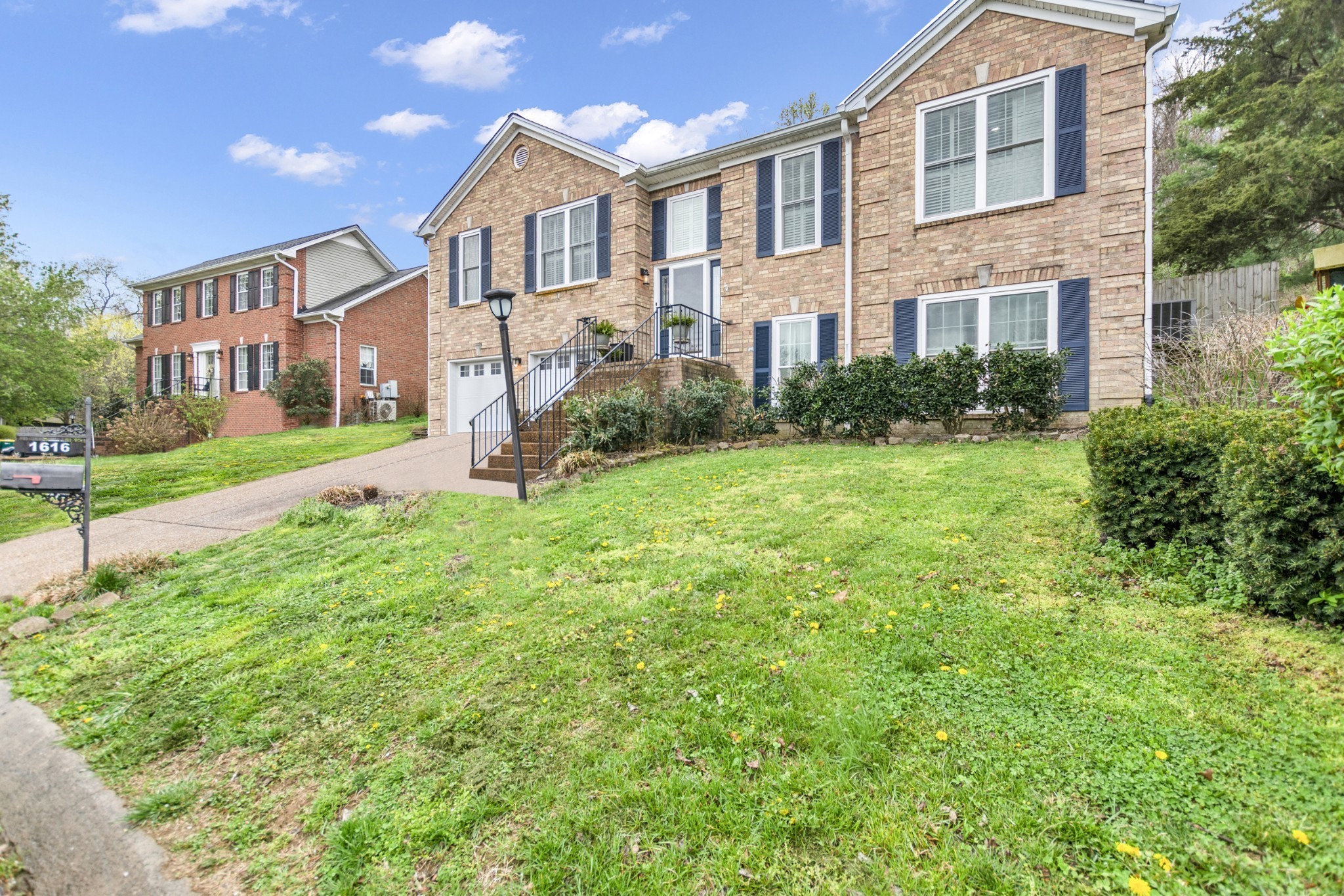 Home for sale in 1616 Glenridge Dr Nashville, TN