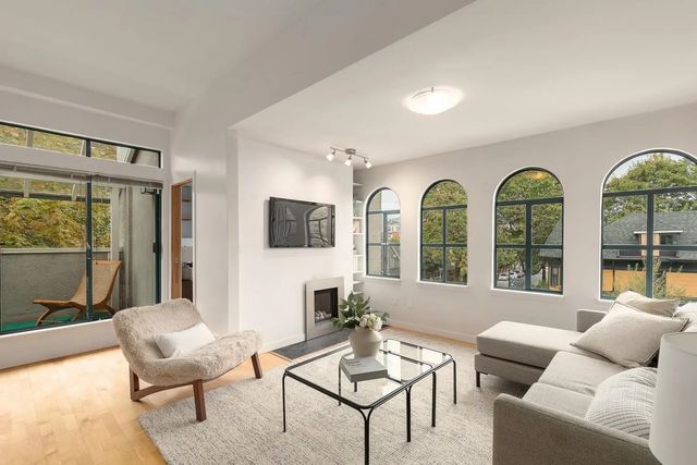 700 E Pender Street 301, Vancouver