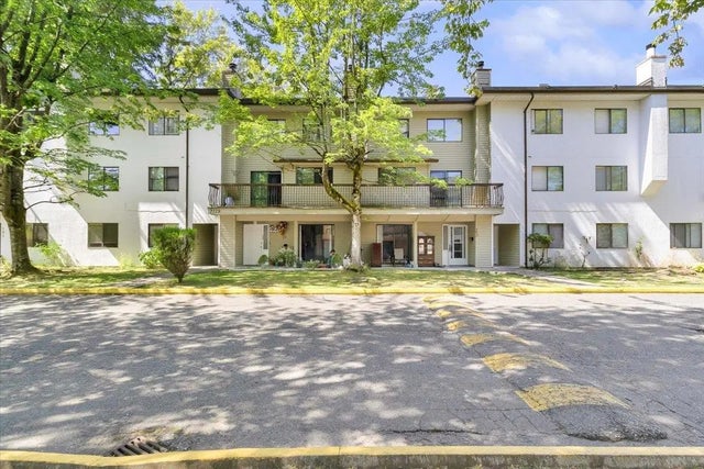 7119 133 Street 204, Surrey