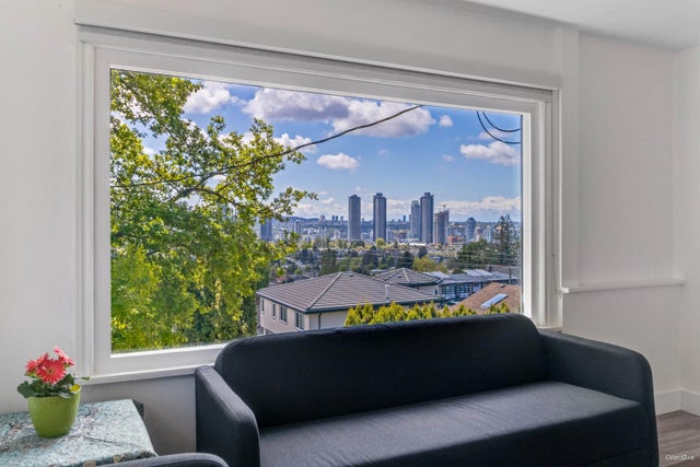 5252 Empire Drive, Burnaby