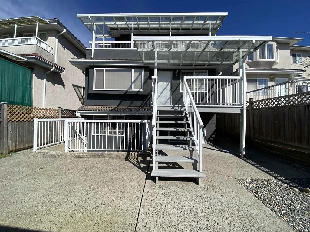 5536 Neville Street 2 Bed Suite, Burnaby