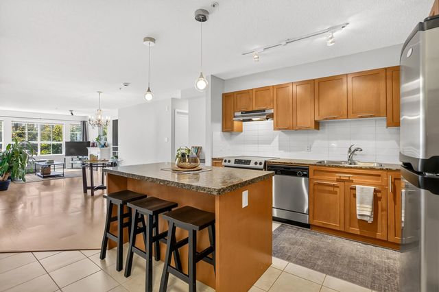 19673 Meadow Gardens Way 234, Pitt Meadows