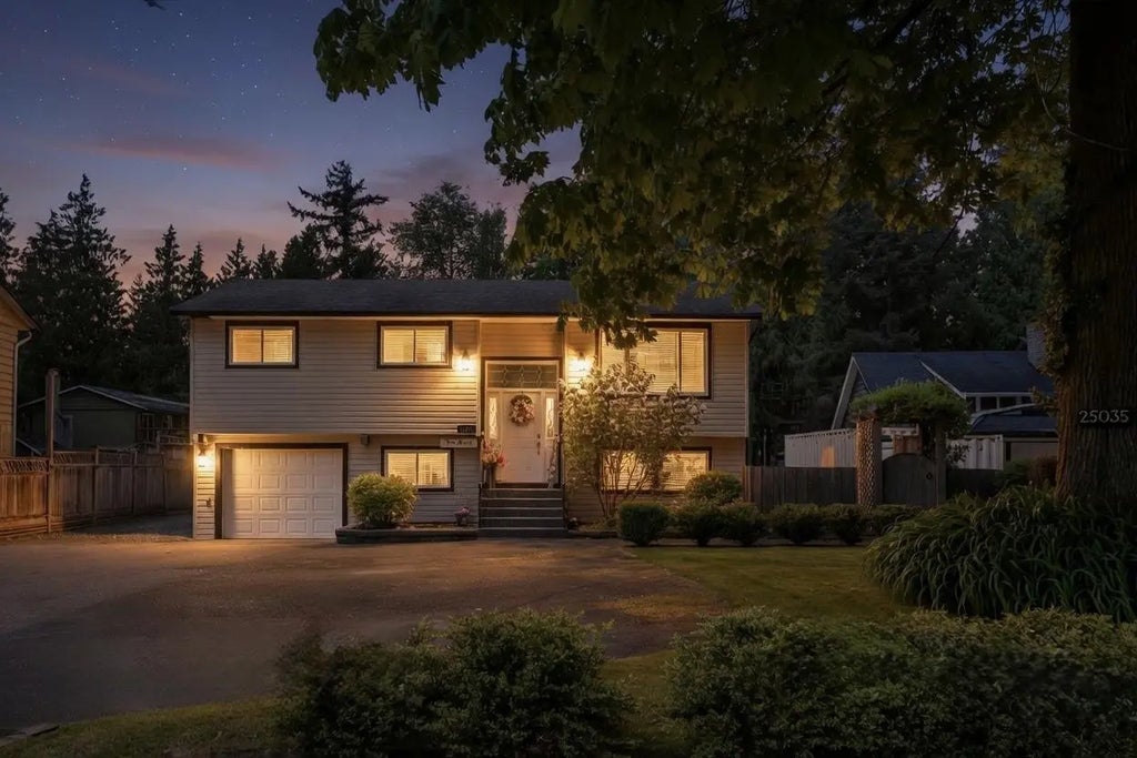 25035 10 Avenue, Langley