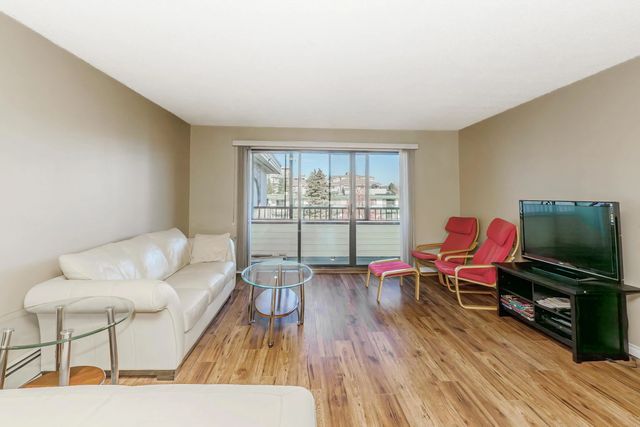 20460 54 Avenue 306, Langley