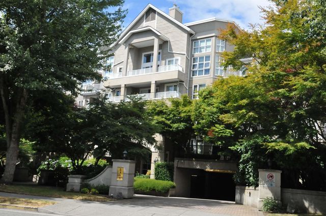 5888 Dover Crescent 302, Richmond