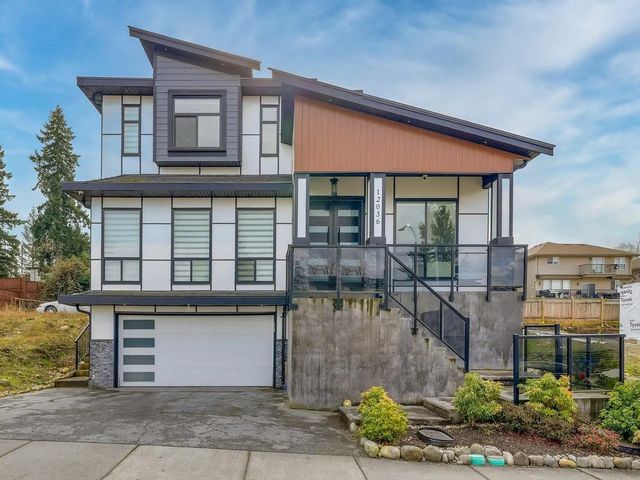 12036 Osier Place, Surrey