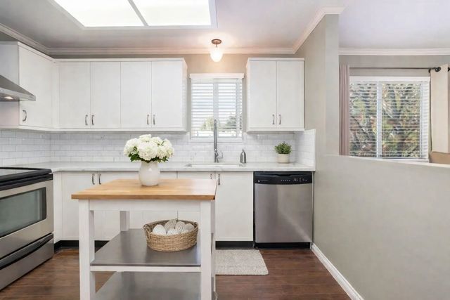 7840 Moffatt Road 205, Richmond