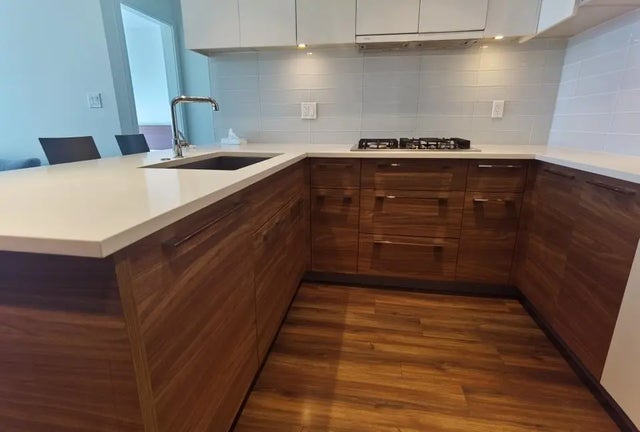 1188 Pinetree Way 1810, Coquitlam