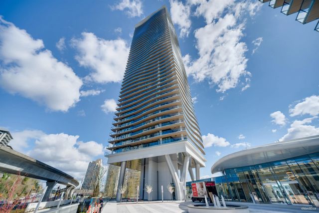 4890 Lougheed Highway 4003, Burnaby