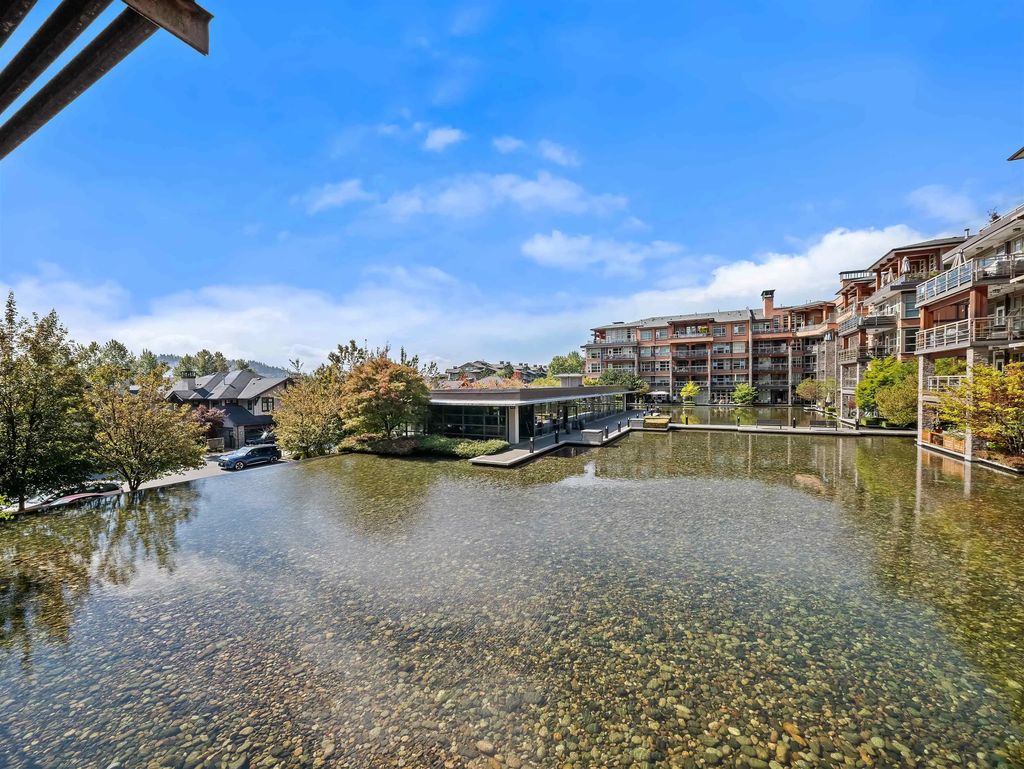 3606 Aldercrest Drive 215, North Vancouver