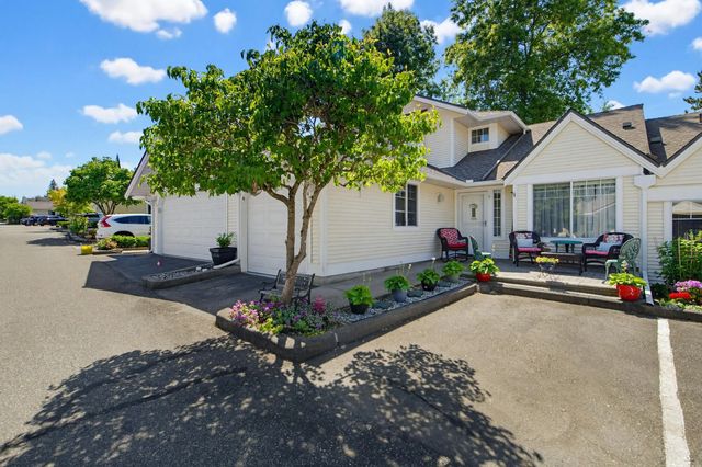 8737 212 Street 57, Langley