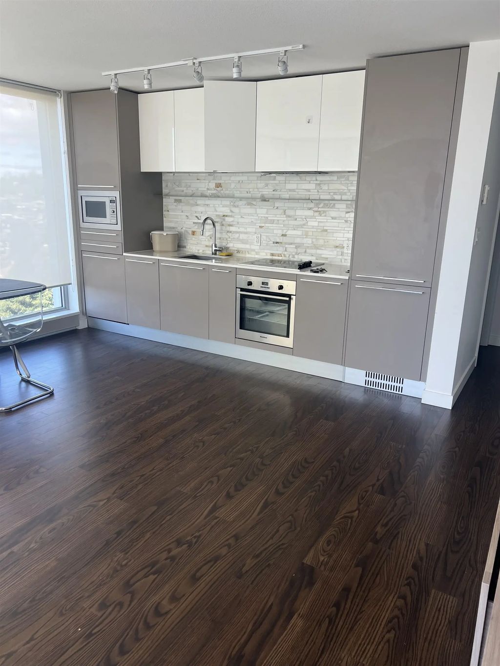8031 Nunavut 1808, Vancouver