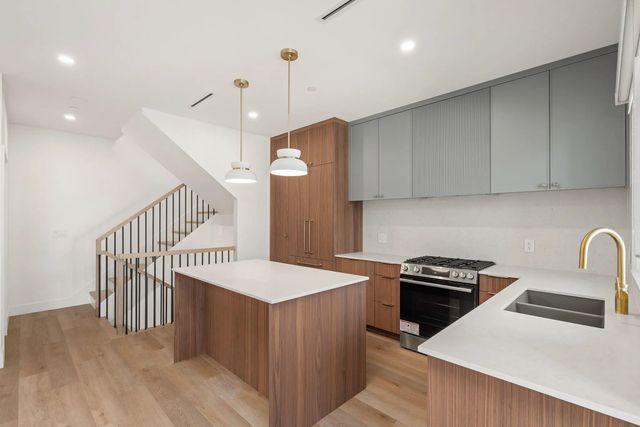 2333 E 54th Avenue Sl 3, Vancouver