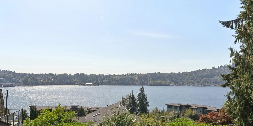 3908 Blantyre Place, North Vancouver