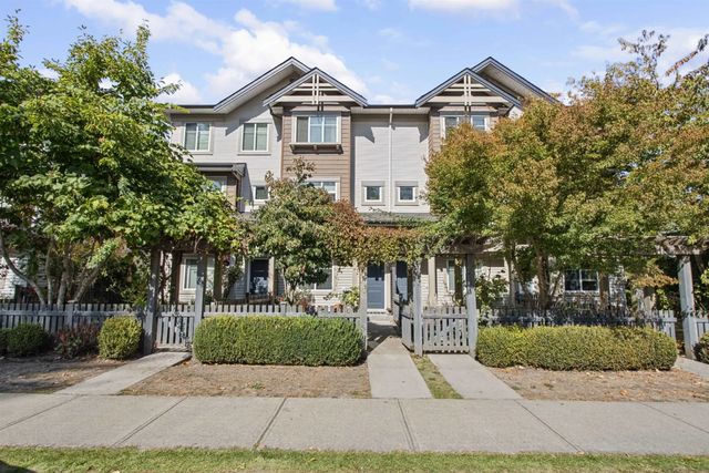 8418 163 Street 16, Surrey