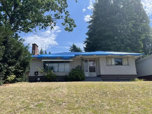 697 Fairview Street, Coquitlam