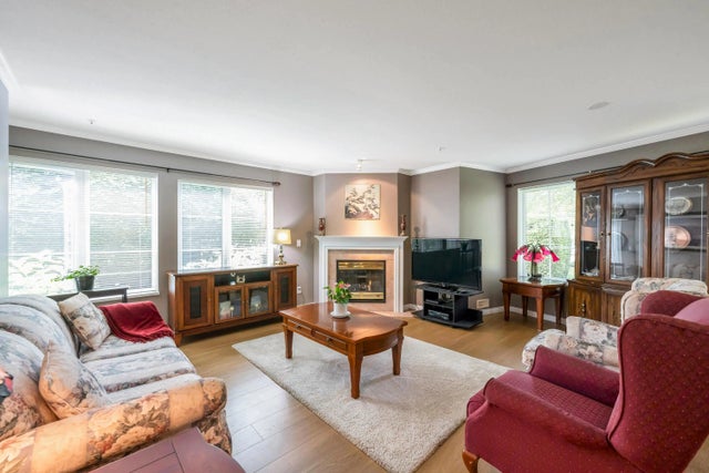 12155 75a Avenue 104, Surrey