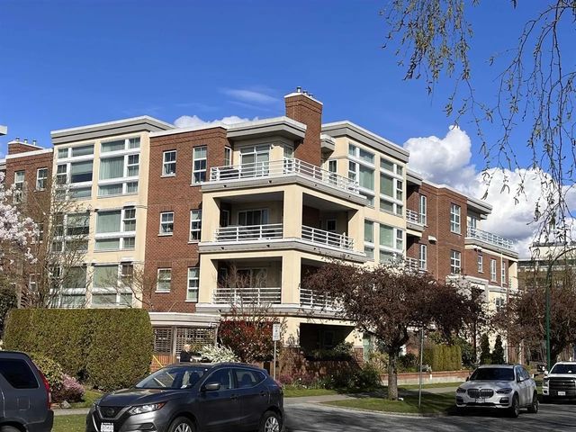 2105 W 42nd Avenue 214, Vancouver
