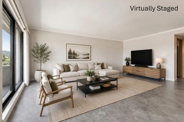 31955 Old Yale Road 403, Abbotsford