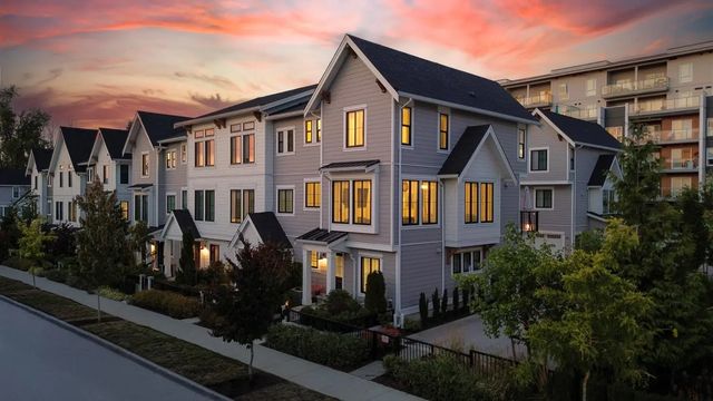 20189 84 Avenue 37, Langley