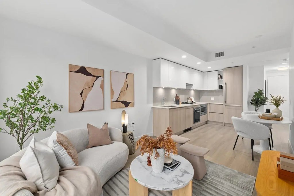 618 Carnarvon Street 803, New Westminster