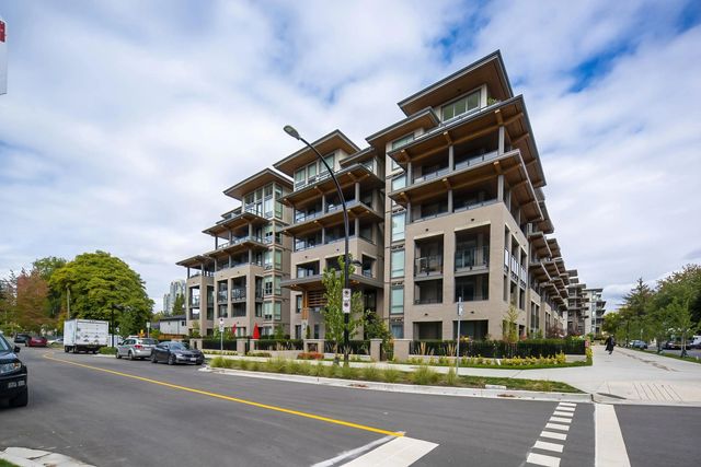 7588 16th Street 521, Burnaby