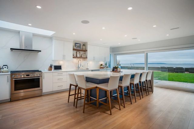 1584 Beach Grove Road, Delta