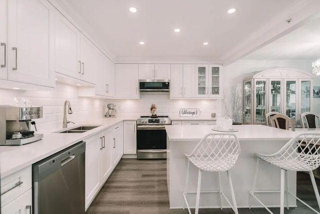 19236 Ford Road 301, Pitt Meadows