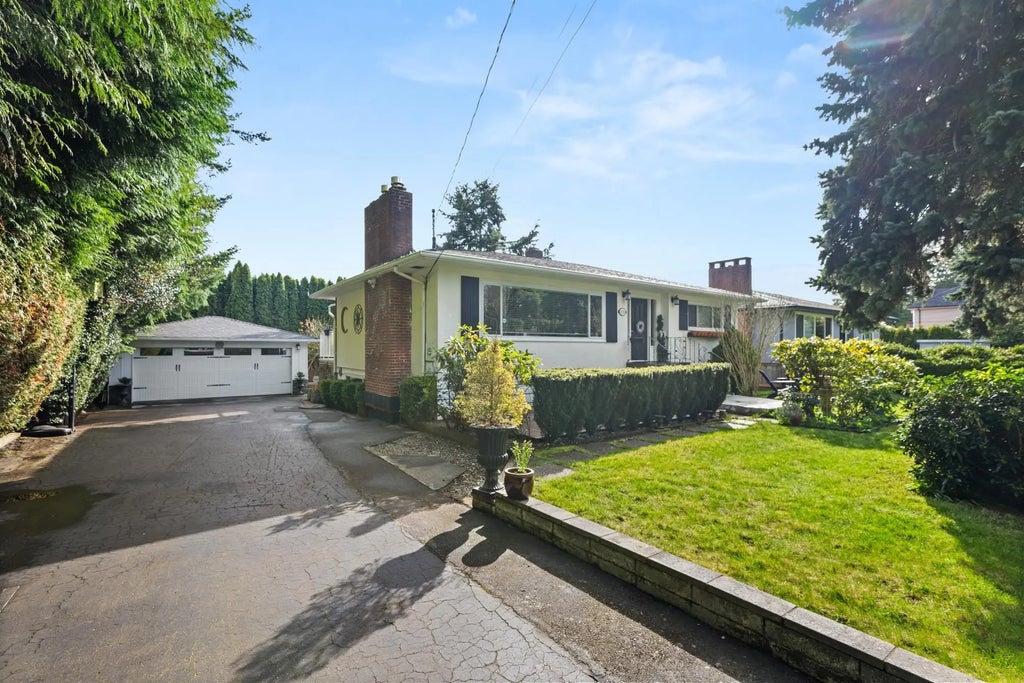 13558 15 Avenue, Surrey