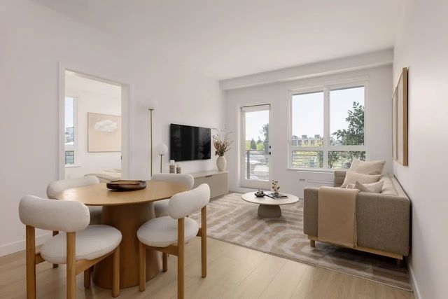 2450 Garden Drive 417, Vancouver