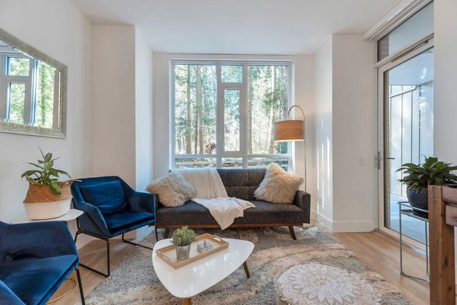 2325 Emery Court 109, North Vancouver