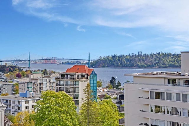 1745 Esquimalt Avenue 903, West Vancouver