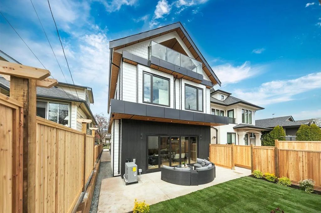 3708 W 18th Avenue 2, Vancouver