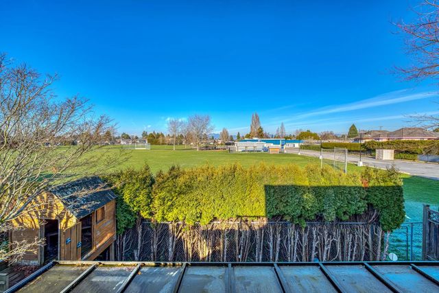 10690 Hollybank Drive, Richmond