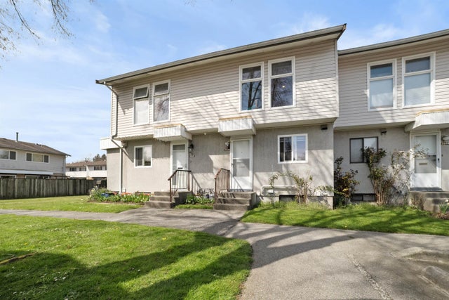 3558 E 49th Avenue 2, Vancouver