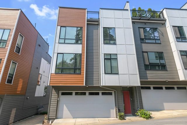 16433 19 Avenue 151, Surrey