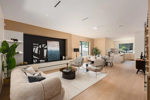 4477 Wallace Street, Vancouver