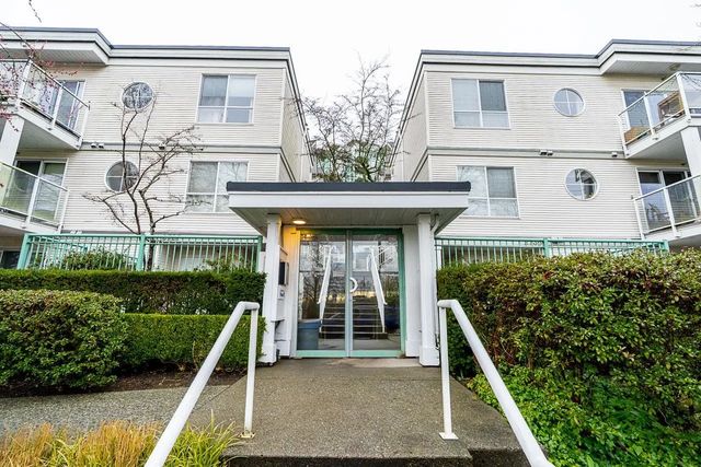 2733 E Kent Avenue North Avenue 74, Vancouver