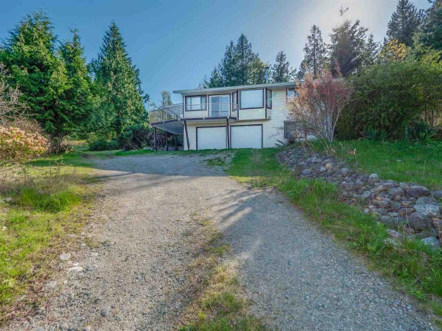 6377 N Gale Avenue, Sechelt