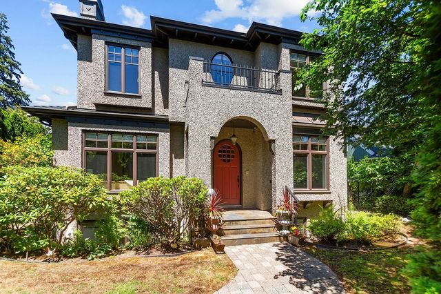 2495 W 33rd Avenue, Vancouver