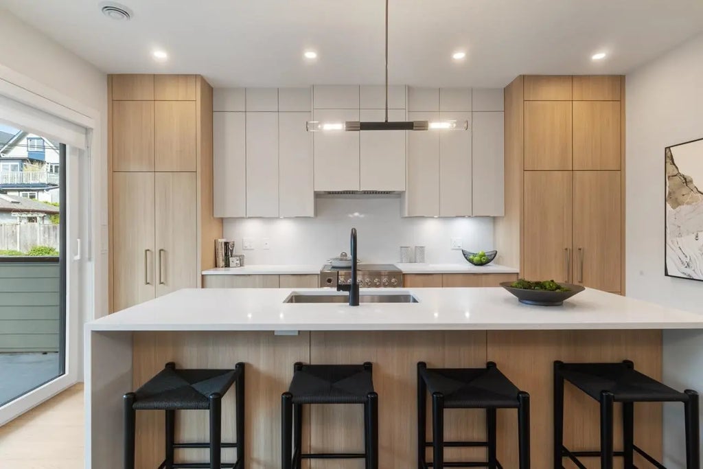 1937 Templeton Drive 2, Vancouver