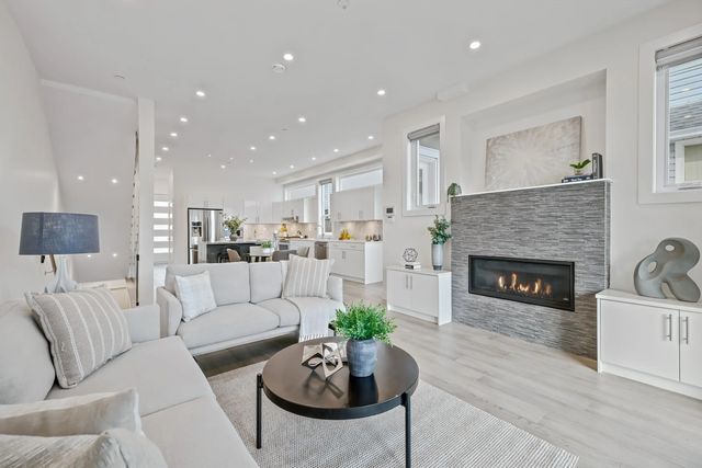 409 W Keith Road, North Vancouver