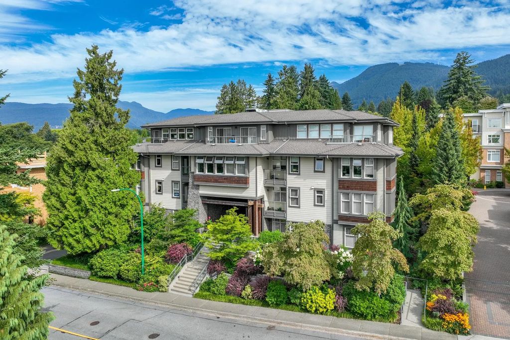 188 W 29th Street 206, North Vancouver