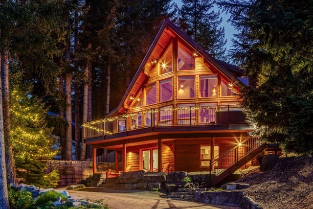 8505 Matterhorn Drive, Whistler
