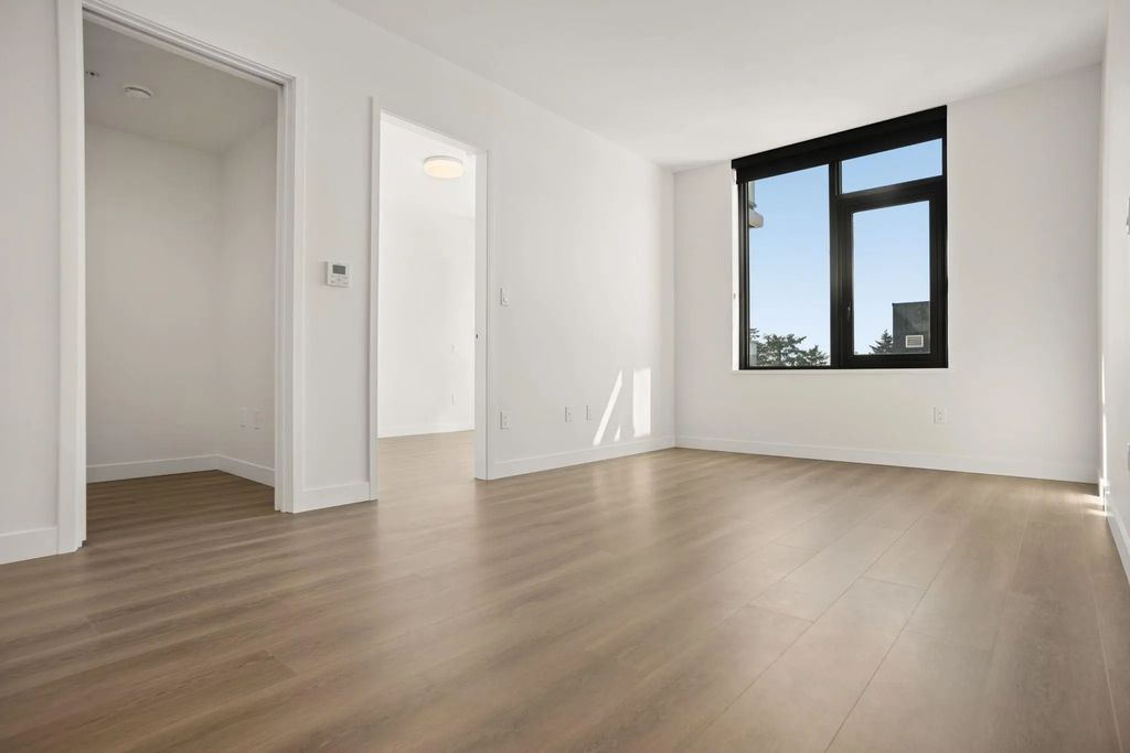 6608 Sussex Avenue 501, Burnaby