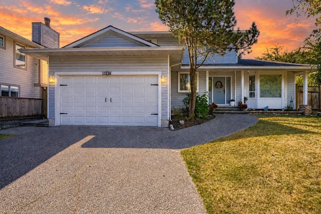 1328 Honeysuckle Lane, Coquitlam