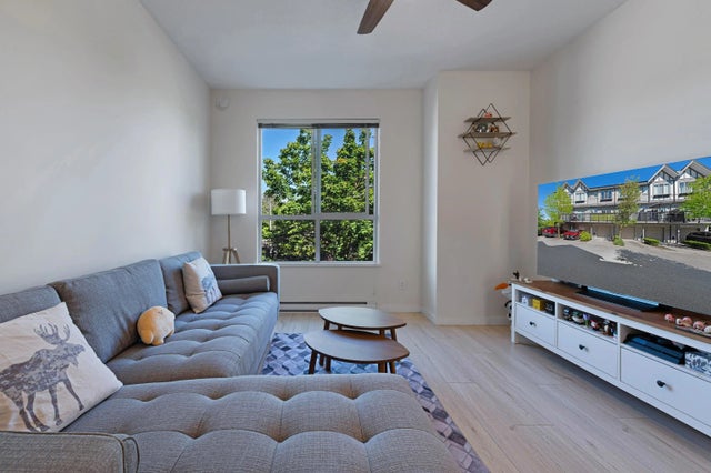 9566 Tomicki Avenue 75, Richmond